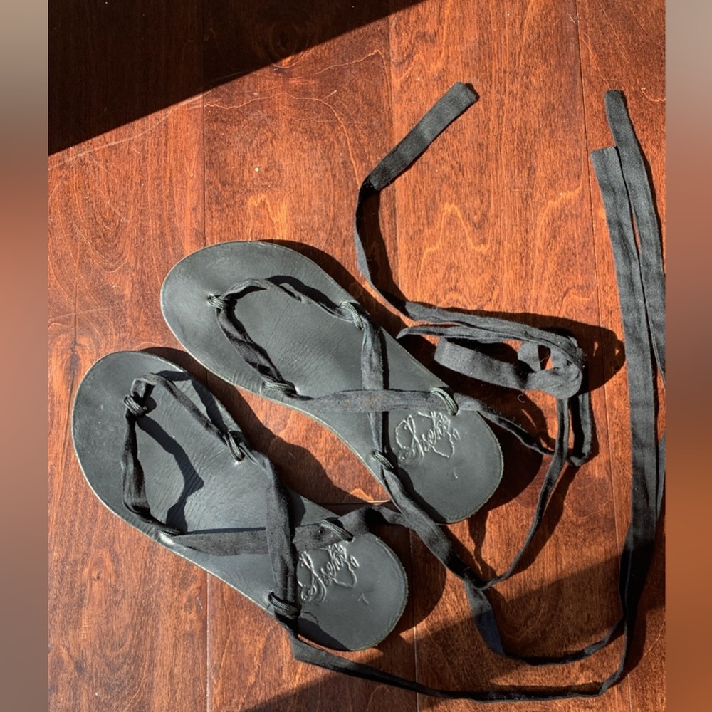 Sseko sandals black womens 8